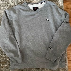 EUC Nike Air Jordan Gray CrewNeck pullover size XL